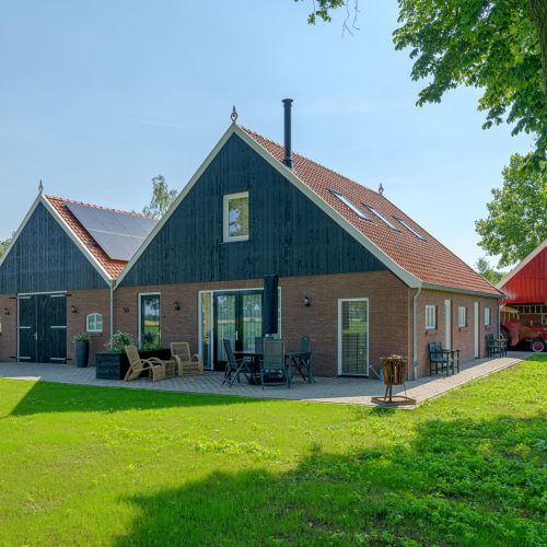 Vooraanzicht van de schuurwoning