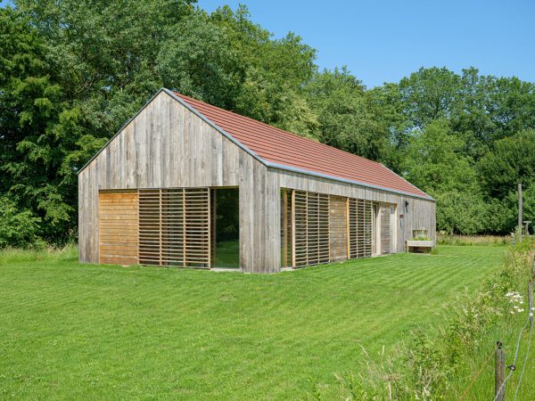 Vooraanzicht van de nieuwbouwwoning